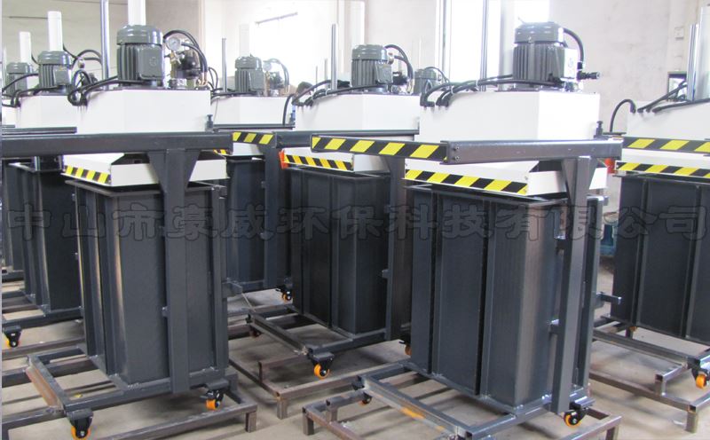 廢紙打包機(jī)生產(chǎn)車間